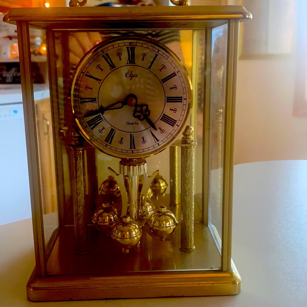 Elgin quartz mantle clock gold tone